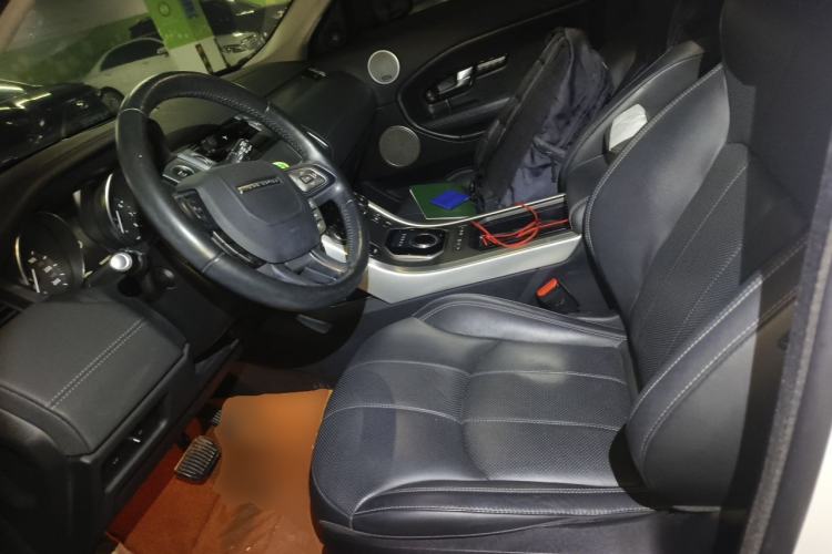 Used Land Rover Range Evoque 2018 240 PS SE DYNAMIC Smart Edition Left Front Seat