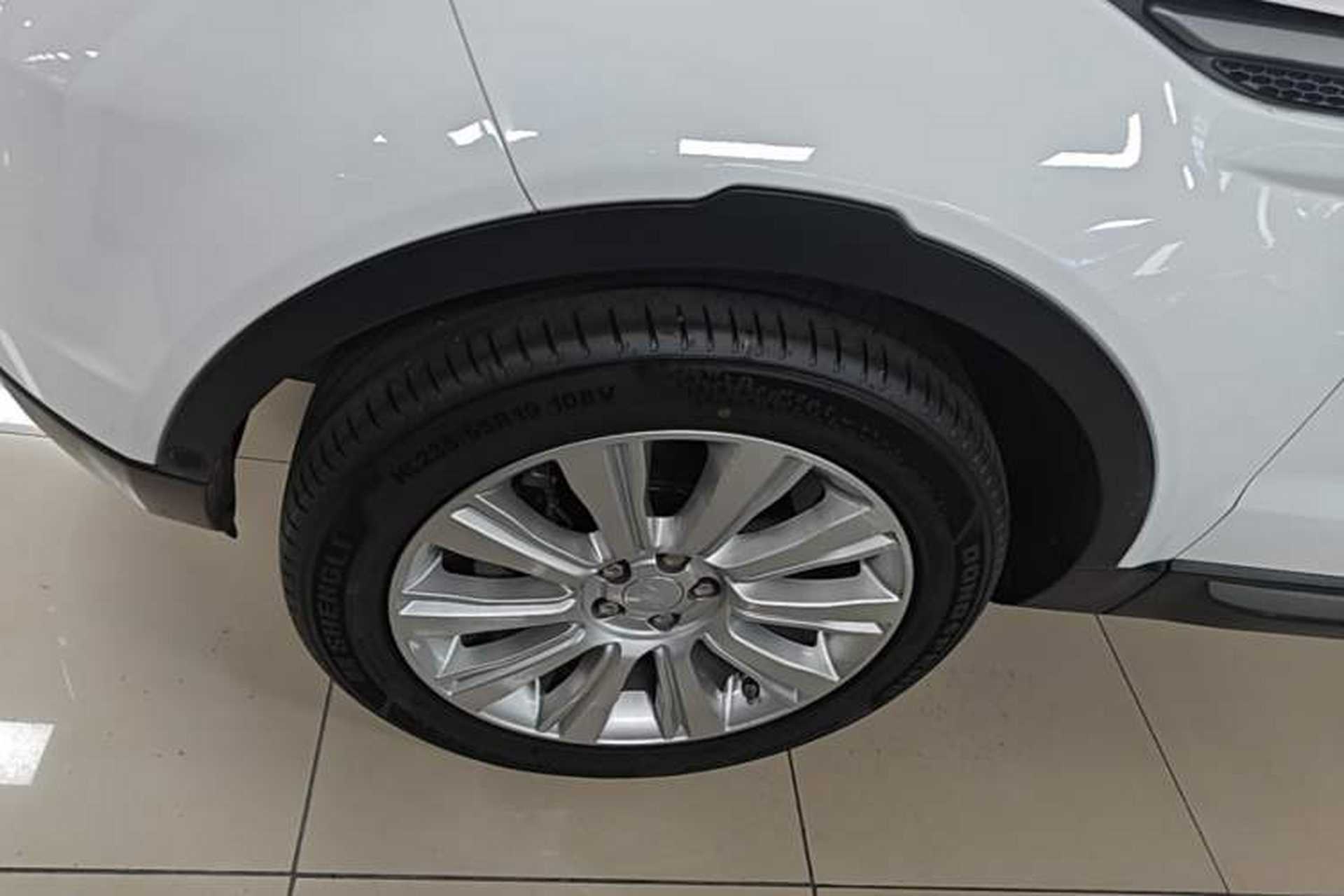 Used Land Rover Range Evoque 2018 240 PS SE Smart Brilliance Edition Left Front Wheel Hub
