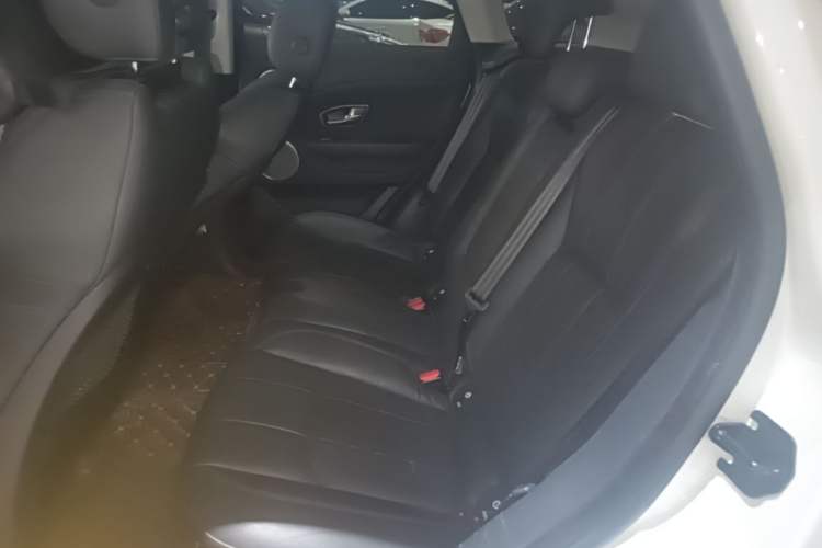 Used Land Rover Range Evoque 2018 240 PS SE Smart Brilliance Edition Left Rear Seat