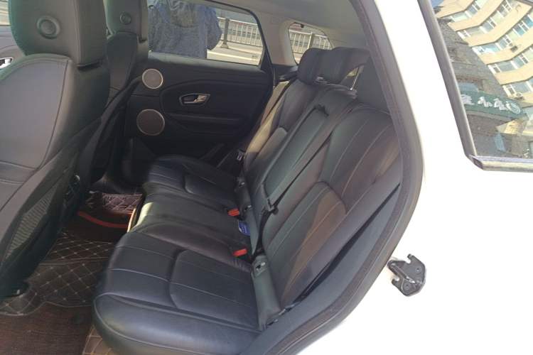 Used Land Rover Range Evoque 2018 240 PS SE Smart Brilliance Edition Left Rear Seat