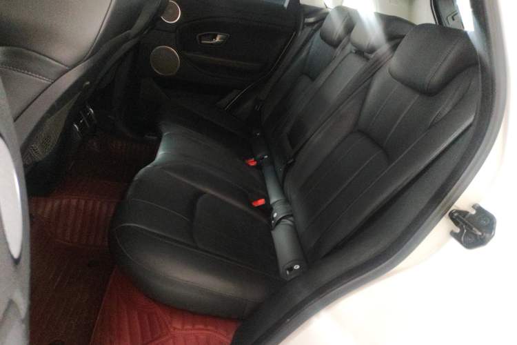 Used Land Rover Range Evoque 2018 200PS PURE New Fashion Edition Left Rear Seat