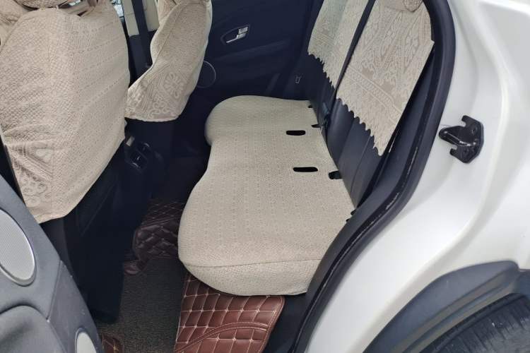 Used Land Rover Range Evoque 2018 240PS PURE Style Edition Left Rear Seat