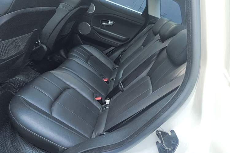 Used Land Rover Range Evoque 2018 240 PS SE Smart Brilliance Edition Left Rear Seat