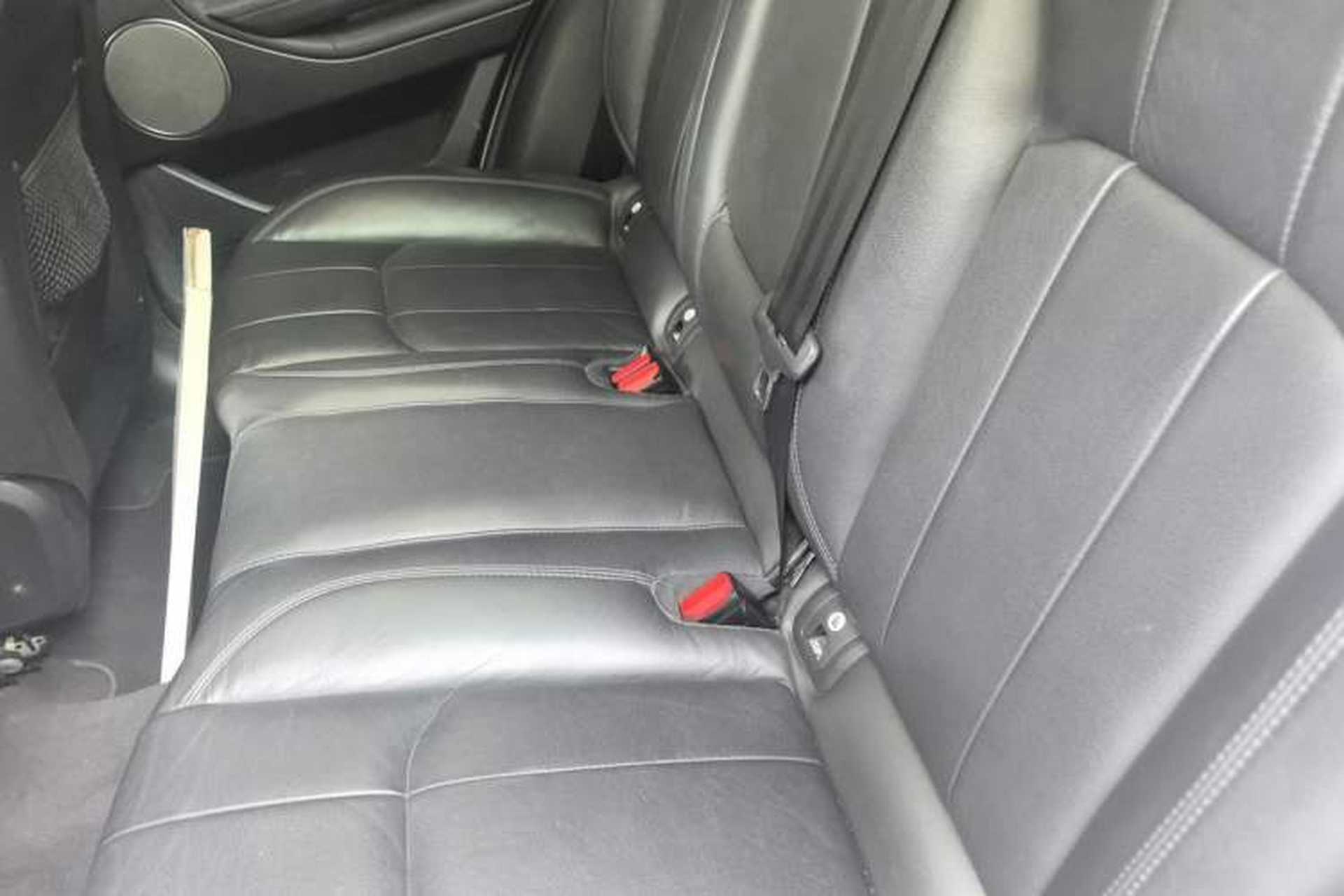Used Land Rover Range Evoque 2018 240 PS SE Smart Brilliance Edition Left Rear Seat