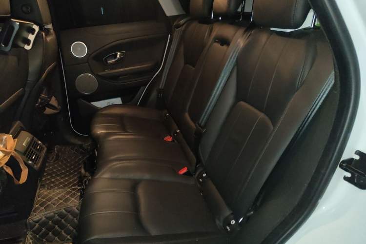 Used Land Rover Range Evoque 2018 200PS PURE New Fashion Edition Left Rear Seat