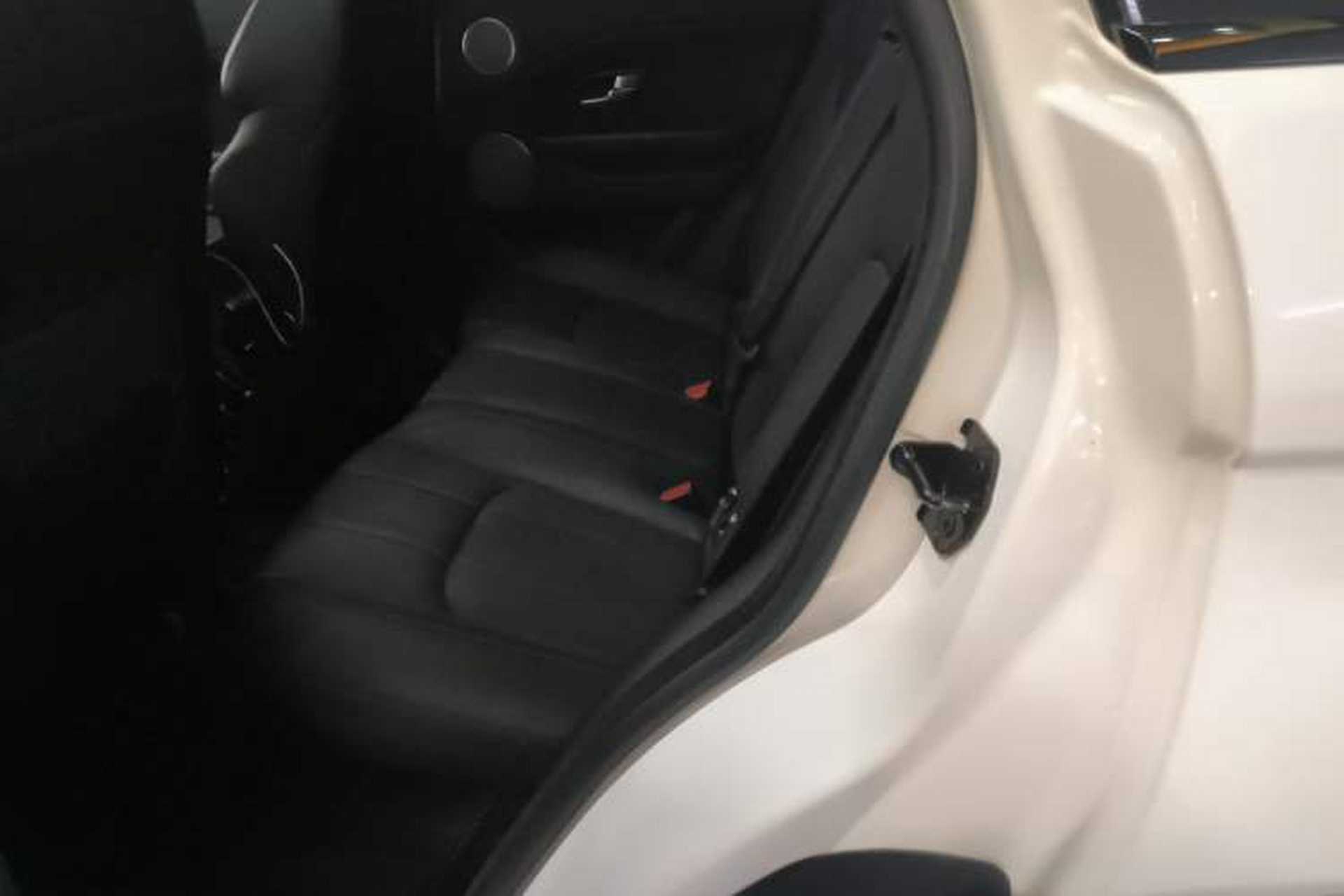Used Land Rover Range Evoque 2018 240PS PURE Style Edition Left Rear Seat