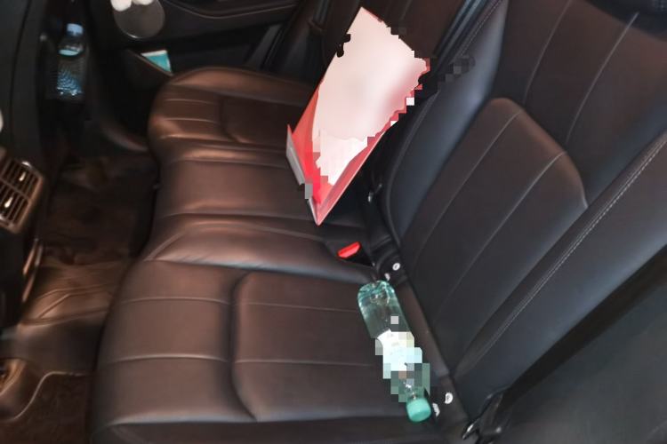 Used Land Rover Range Evoque 2018 240 PS SE Smart Brilliance Edition Left Rear Seat