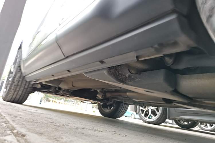 Used Land Rover Range Evoque 2018 240 PS SE Smart Brilliance Edition Left Side Sill
