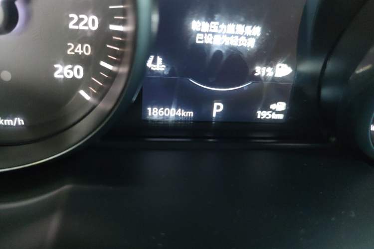 Used Land Rover Range Evoque 2018 240PS PURE Style Edition Odometer Close Up