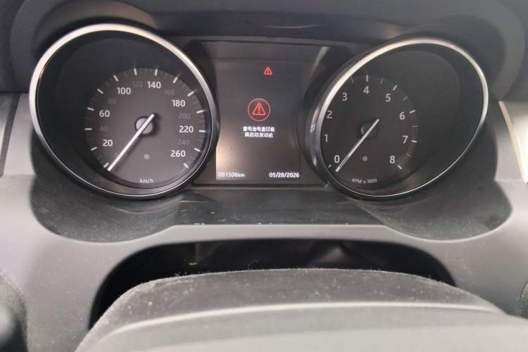 Used Land Rover Range Evoque 2018 240 PS SE DYNAMIC Smart Edition Odometer Close Up
