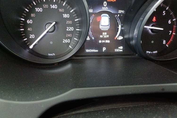 Used Land Rover Range Evoque 2018 240 PS SE Smart Brilliance Edition Odometer Close Up