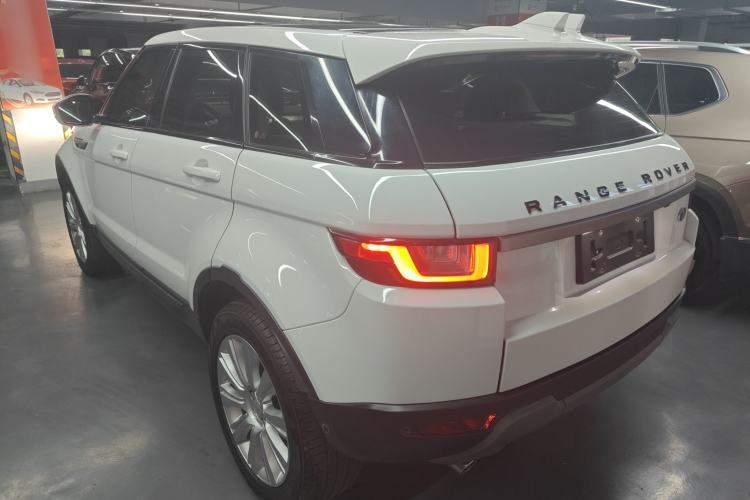 Used Land Rover Range Evoque 2018 240 PS SE Smart Brilliance Edition Rear Left 45 Deg