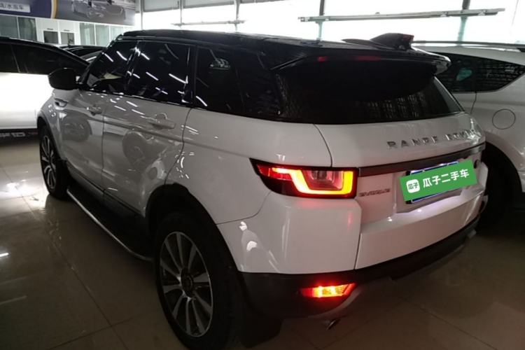 Used Land Rover Range Evoque 2018 240 PS SE Smart Brilliance Edition Rear Left 45 Deg
