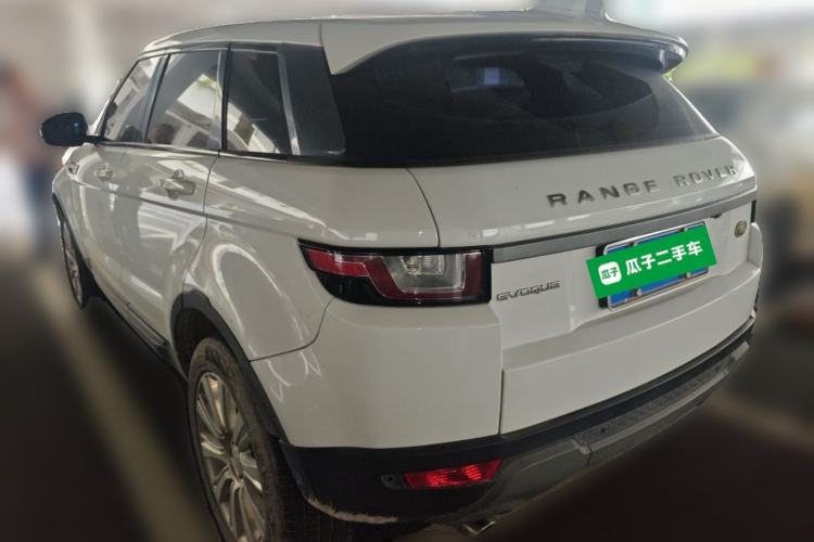 Used Land Rover Range Evoque 2018 240 PS SE Smart Brilliance Edition Rear Left 45 Deg