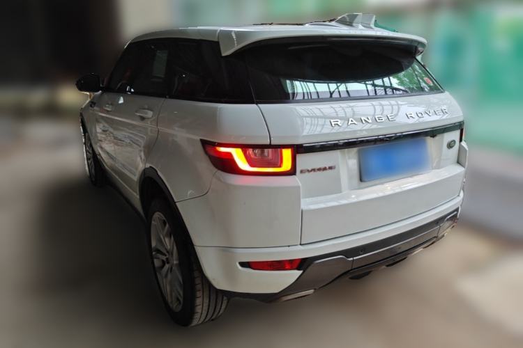 Used Land Rover Range Evoque 2018 240 PS HSE DYNAMIC All-Wheel Drive Edition Rear Left 45 Deg