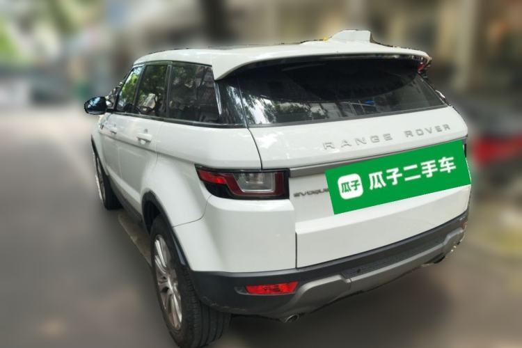 Used Land Rover Range Evoque 2018 240 PS SE Smart Brilliance Edition Rear Left 45 Deg