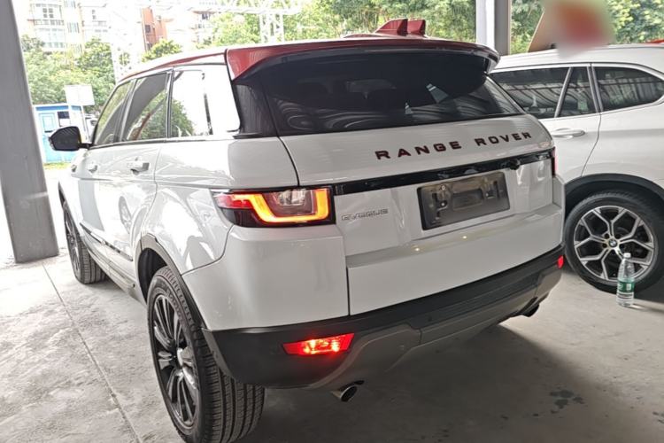 Used Land Rover Range Evoque 2018 240 PS SE Smart Brilliance Edition Rear Left 45 Deg