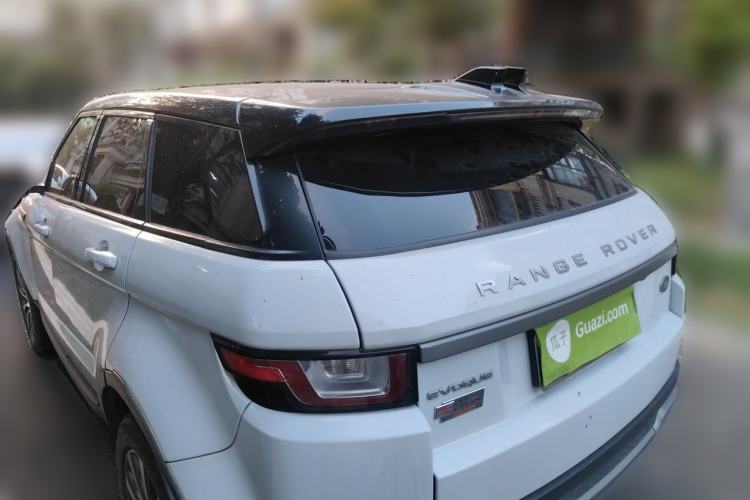 Used Land Rover Range Evoque 2018 240 PS SE Smart Brilliance Edition Rear Left 45 Deg