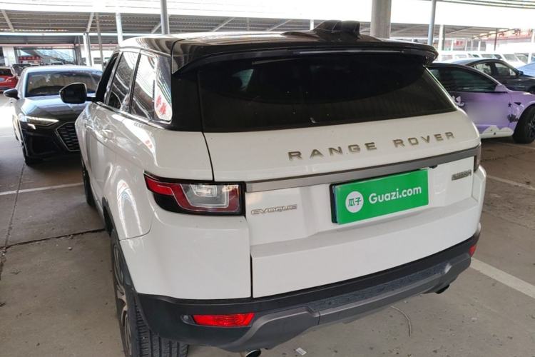 Used Land Rover Range Evoque 2018 240 PS SE Smart Brilliance Edition Rear Left 45 Deg