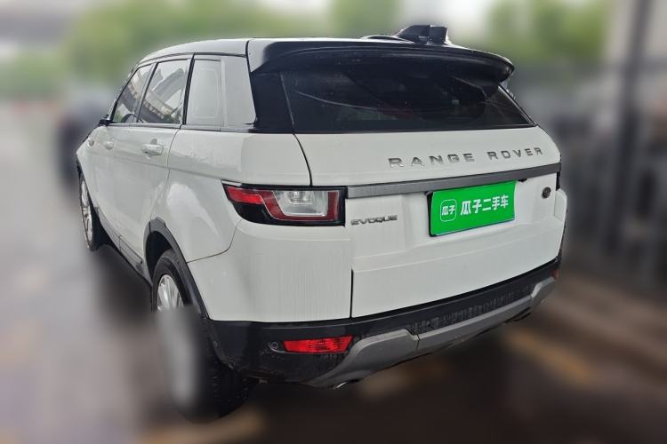 Used Land Rover Range Evoque 2018 240 PS SE Smart Brilliance Edition Rear Left 45 Deg