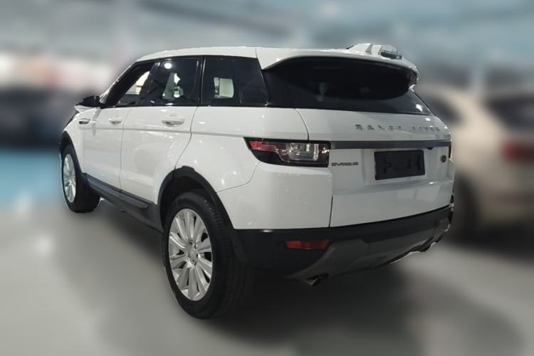 Used Land Rover Range Evoque 2018 240 PS SE Smart Brilliance Edition Rear Left 45 Deg