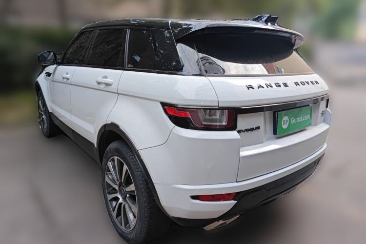 Used Land Rover Range Evoque 2018 240 PS SE Smart Brilliance Edition Rear Left 45 Deg