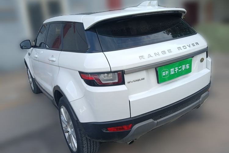 Used Land Rover Range Evoque 2018 240 PS SE Smart Brilliance Edition Rear Left 45 Deg