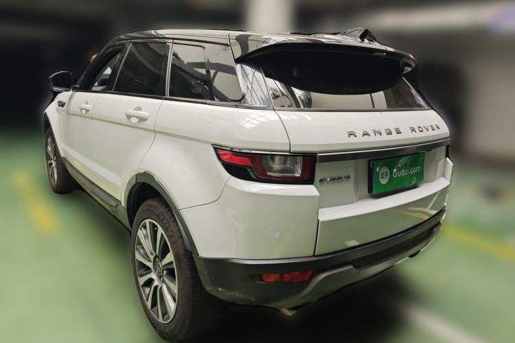 Used Land Rover Range Evoque 2018 240 PS SE Smart Brilliance Edition Rear Left 45 Deg