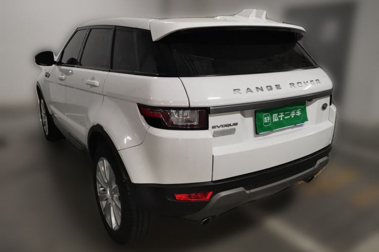 Used Land Rover Range Evoque 2018 240 PS SE Smart Brilliance Edition Rear Left 45 Deg