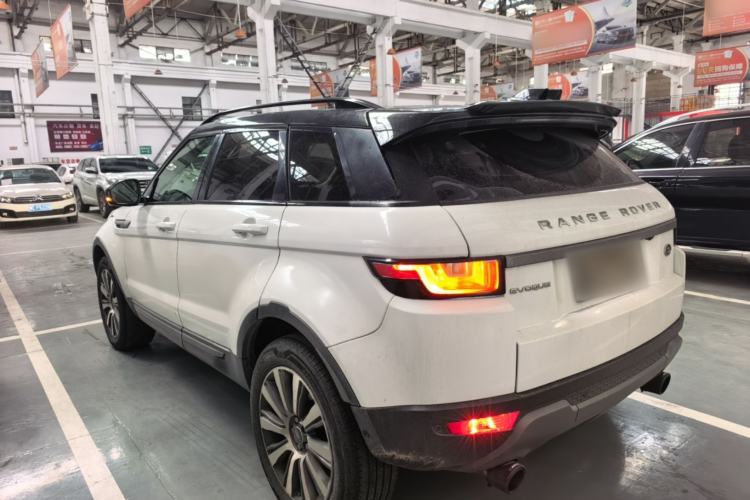 Used Land Rover Range Evoque 2018 240 PS SE Smart Brilliance Edition Rear Left 45 Deg