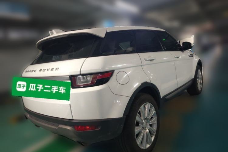 Used Land Rover Range Evoque 2018 240 PS SE Smart Brilliance Edition Rear Right 45 Deg