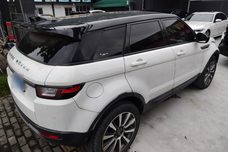 Used Land Rover Range Evoque 2018 240 PS SE Smart Brilliance Edition Rear Right 45 Deg