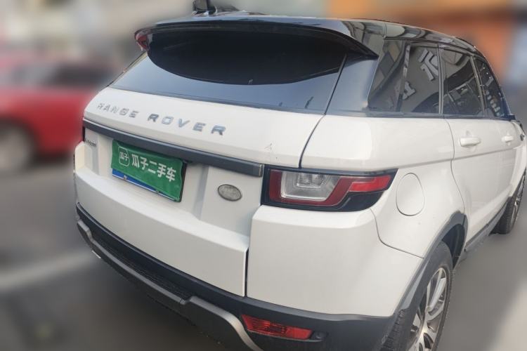Used Land Rover Range Evoque 2018 240 PS SE Smart Brilliance Edition Rear Right 45 Deg