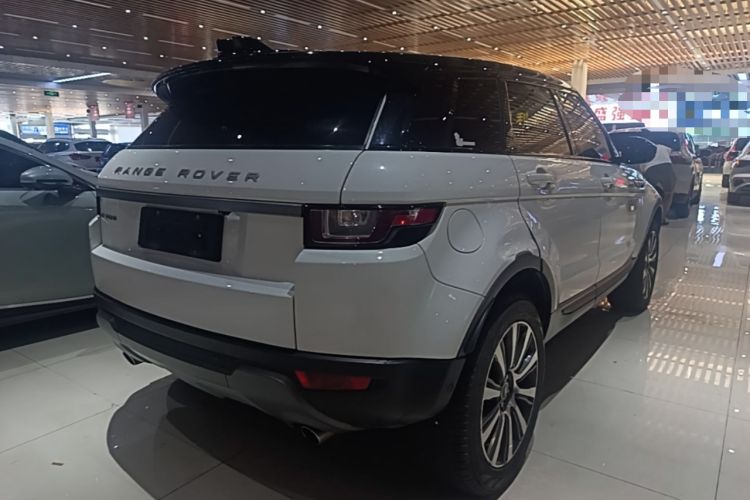 Used Land Rover Range Evoque 2018 240 PS SE Smart Brilliance Edition Rear Right 45 Deg