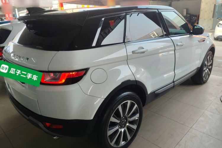 Used Land Rover Range Evoque 2018 240 PS SE Smart Brilliance Edition Rear Right 45 Deg