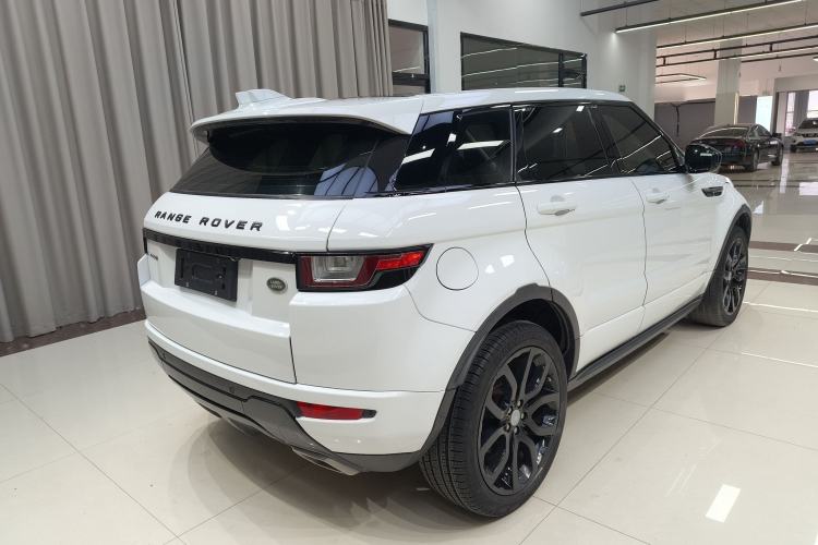 Used Land Rover Range Evoque 2018 240 PS SE DYNAMIC Smart Edition Rear Right 45 Deg