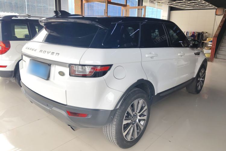 Used Land Rover Range Evoque 2018 240 PS SE Smart Brilliance Edition Rear Right 45 Deg