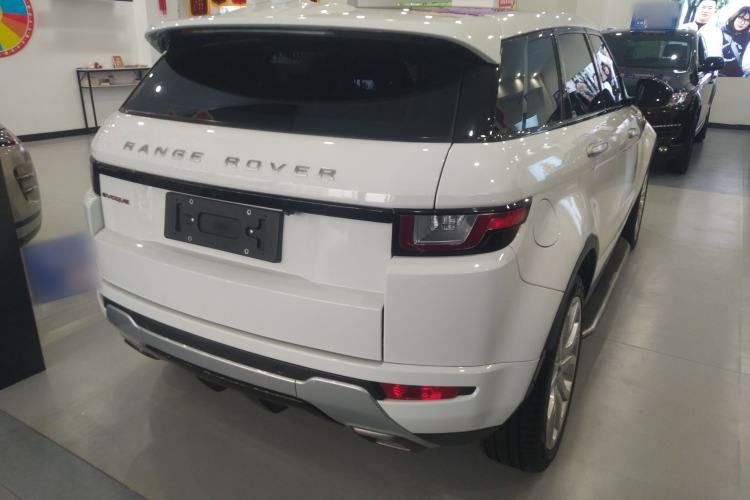 Used Land Rover Range Evoque 2018 240 PS SE DYNAMIC Smart Edition Rear Right 45 Deg