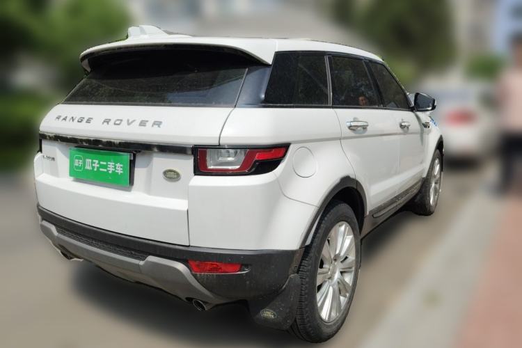 Used Land Rover Range Evoque 2018 240 PS SE Smart Brilliance Edition Rear Right 45 Deg