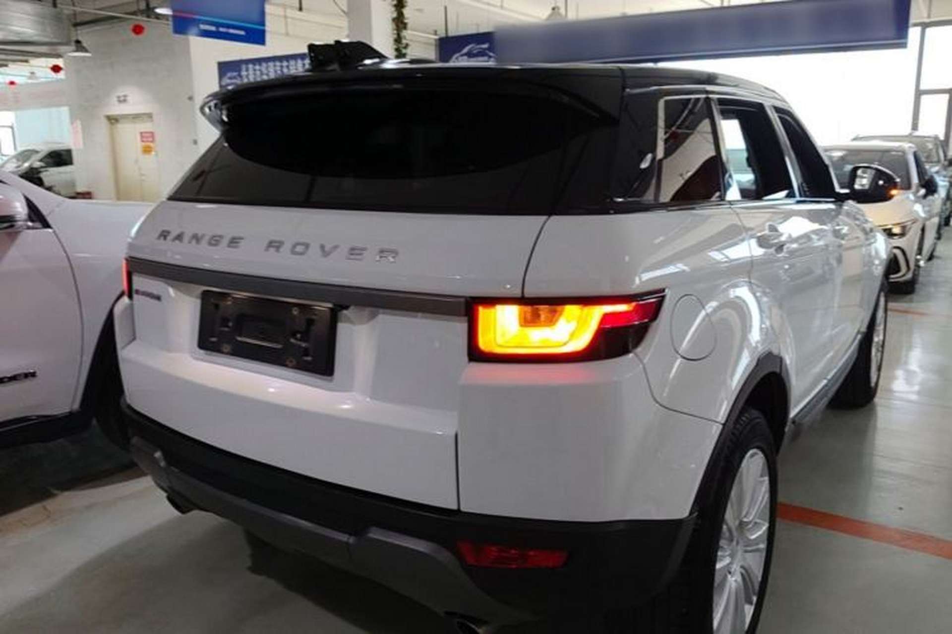 Used Land Rover Range Evoque 2018 240PS PURE Style Edition Rear Right 45 Deg