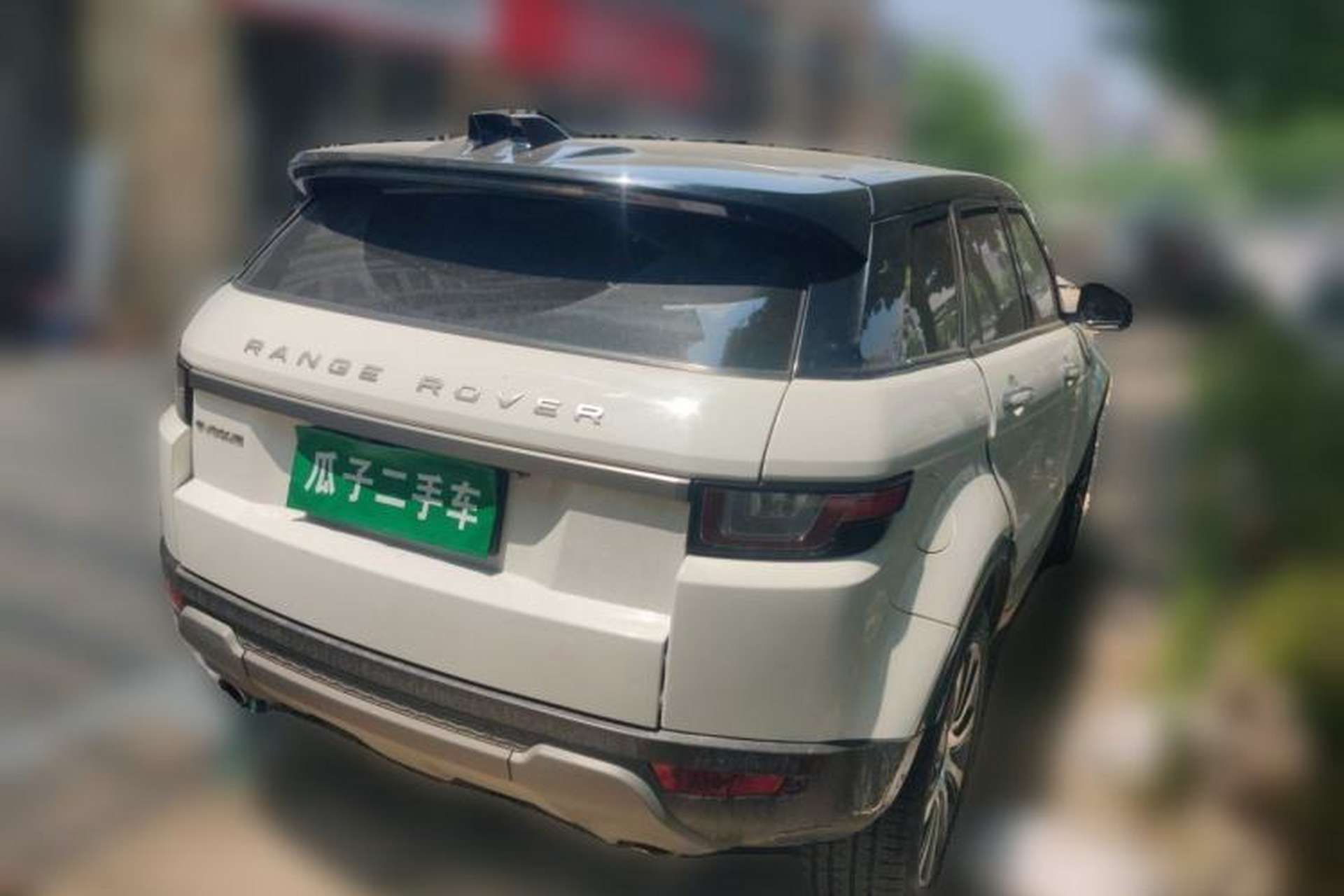 Used Land Rover Range Evoque 2018 240 PS SE Smart Brilliance Edition Rear Right 45 Deg