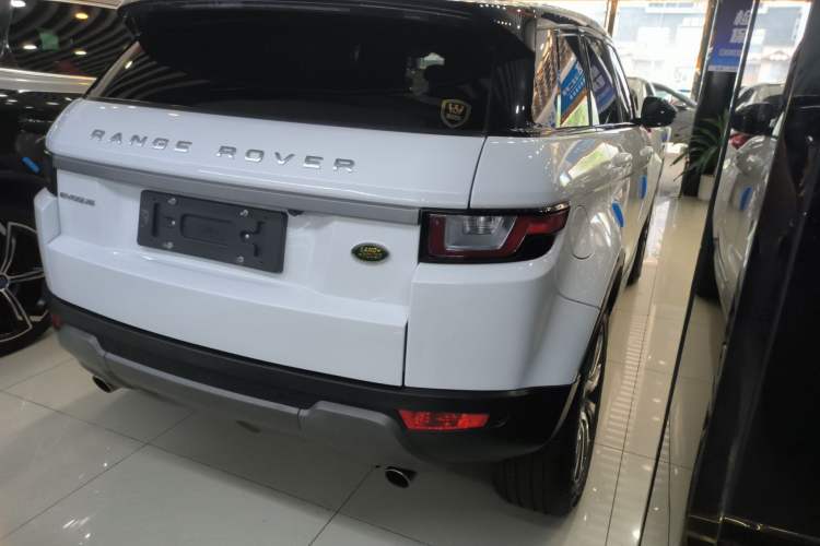 Used Land Rover Range Evoque 2018 240PS PURE Style Edition Rear Right 45 Deg
