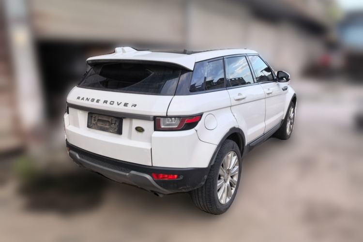 Used Land Rover Range Evoque 2018 240 PS SE Smart Brilliance Edition Rear Right 45 Deg