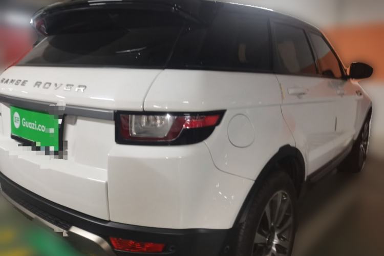 Used Land Rover Range Evoque 2018 240 PS SE Smart Brilliance Edition Rear Right 45 Deg