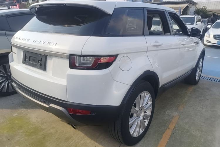 Used Land Rover Range Evoque 2018 240 PS SE Smart Brilliance Edition Rear Right 45 Deg