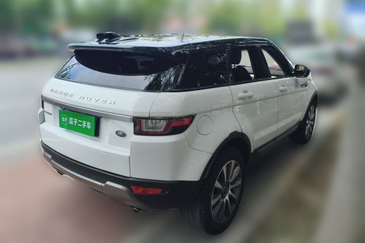 Used Land Rover Range Evoque 2018 240 PS SE Smart Brilliance Edition Rear Right 45 Deg