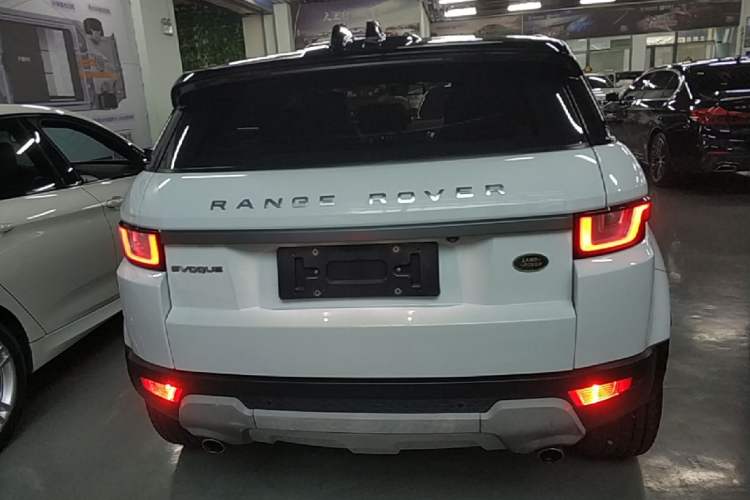Used Land Rover Range Evoque 2018 240 PS SE Smart Brilliance Edition Rear