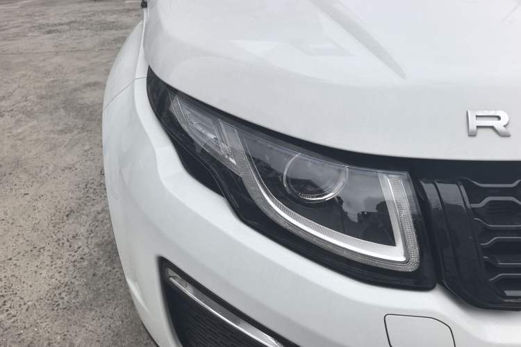Used Land Rover Range Evoque 2018 240PS PURE Style Edition Right Front Headlight