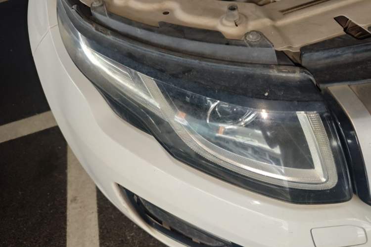 Used Land Rover Range Evoque 2018 240 PS SE Smart Brilliance Edition Right Front Headlight