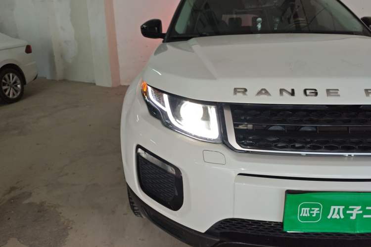 Used Land Rover Range Evoque 2018 240 PS SE Smart Brilliance Edition Right Front Headlight